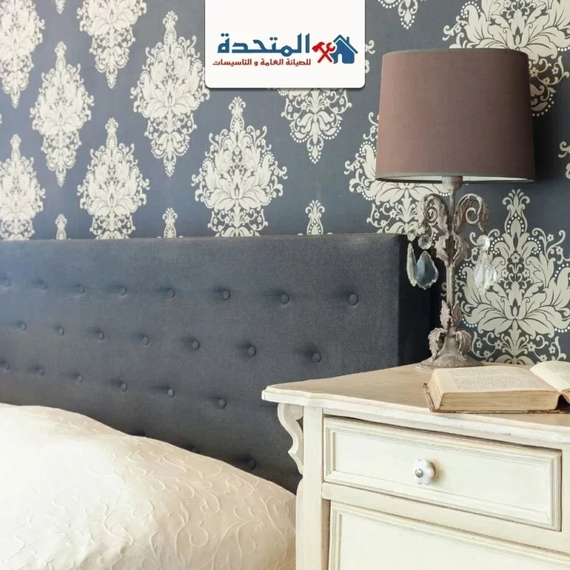 فني تركيب ورق جدران في الشارقة